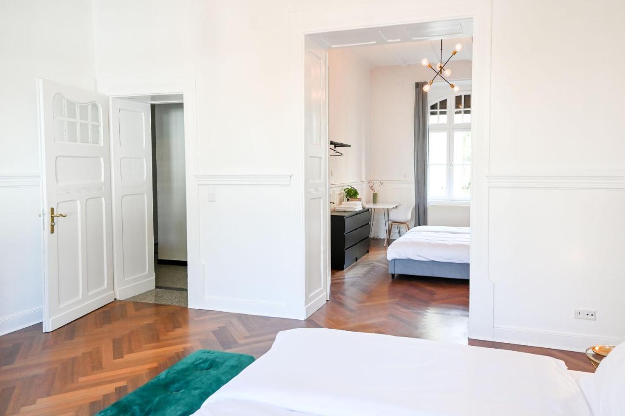 120Qm Denkmal Apartment In Krefeld Mit Stuck Und Garten - Beuys Apartments - Κρέφελντ Εξωτερικό φωτογραφία